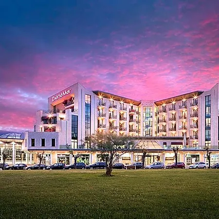 Hotel Balneohotel Dianamar 5*